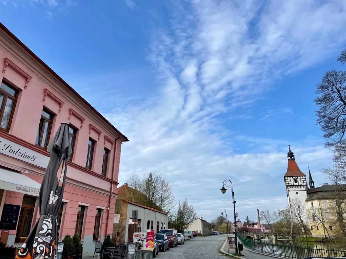 Apartmany V Podzamci V Blizkosti Zamku Blatná Extérieur photo